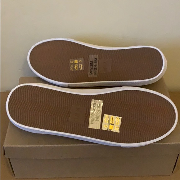 Madewell Sidewalk Low Top Sneakers in Leather - Picture 13 of 16